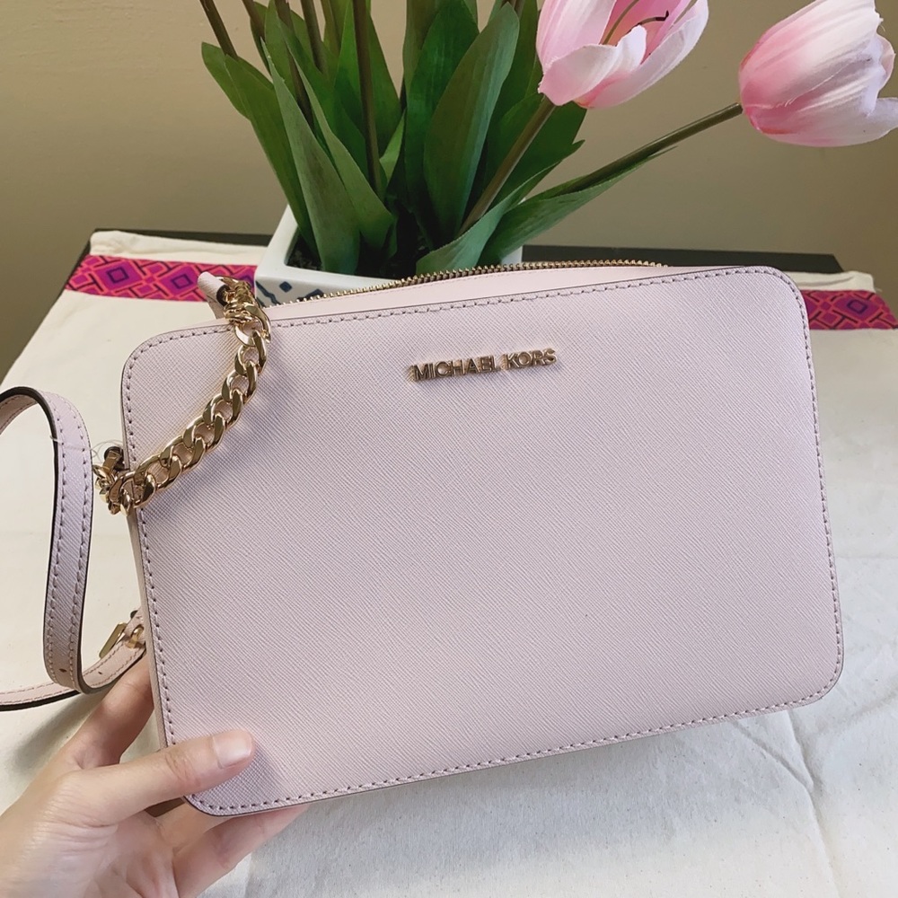 Michael Kors Jet set crossbody in blush pink - Picture 3 of 9